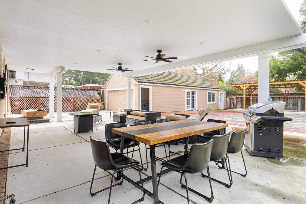 173 - 6br Stunning Entire House